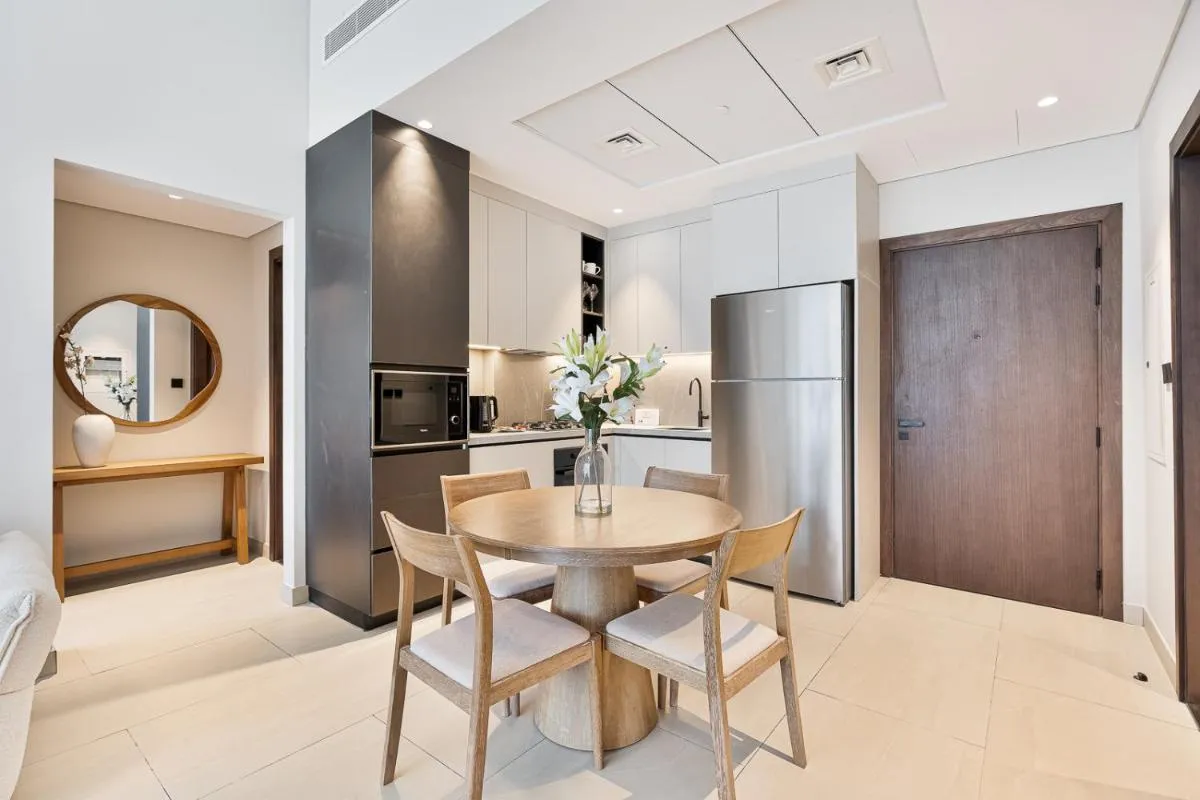 Modern 2 BR Apartment near Dubai Butterfly Garden — صورة 3