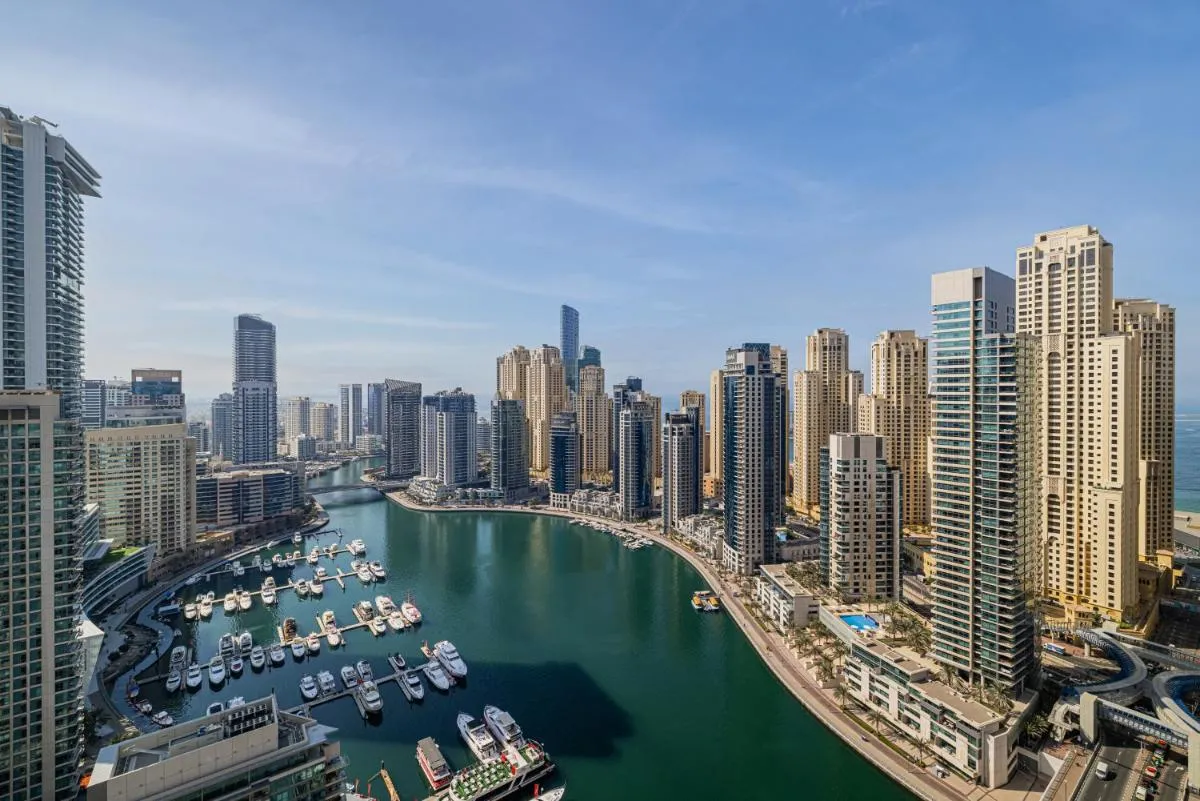 Daniels Stylish 1BR at Silverene Tower Dubai Marina — صورة 3