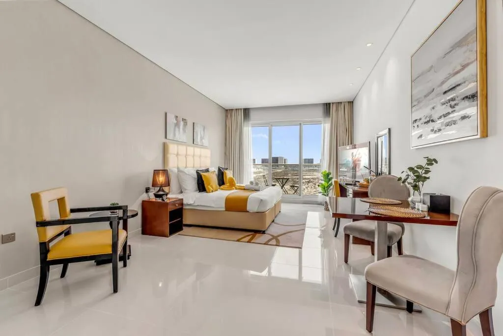 Waves - Stylish Studio with Balcony in Dubai South — صورة 2