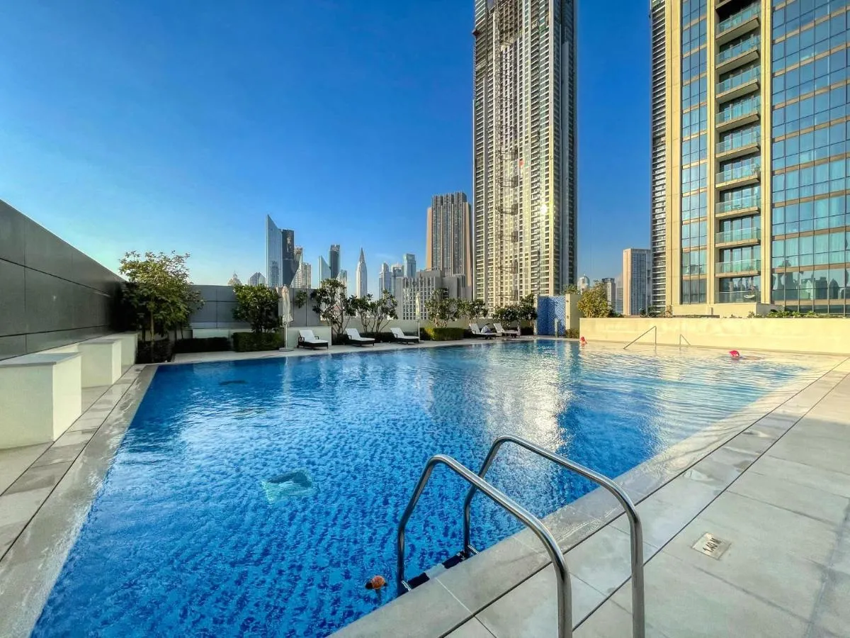 ⁨Classy Downtown Bliss with Dubai Mall Access⁩ — صورة 2