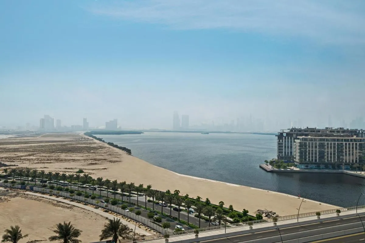Dubai Creek Poolside view Apartment - By DuStay — صورة 2