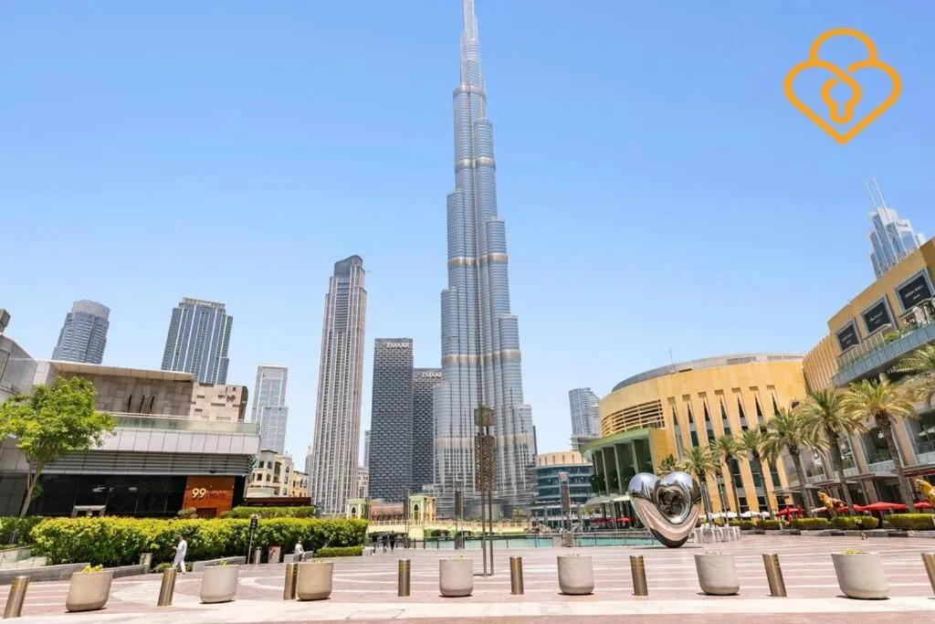 ⁨Keysplease 2 BR Address Opera walking to Dubai Mall 55⁩ — صورة 17