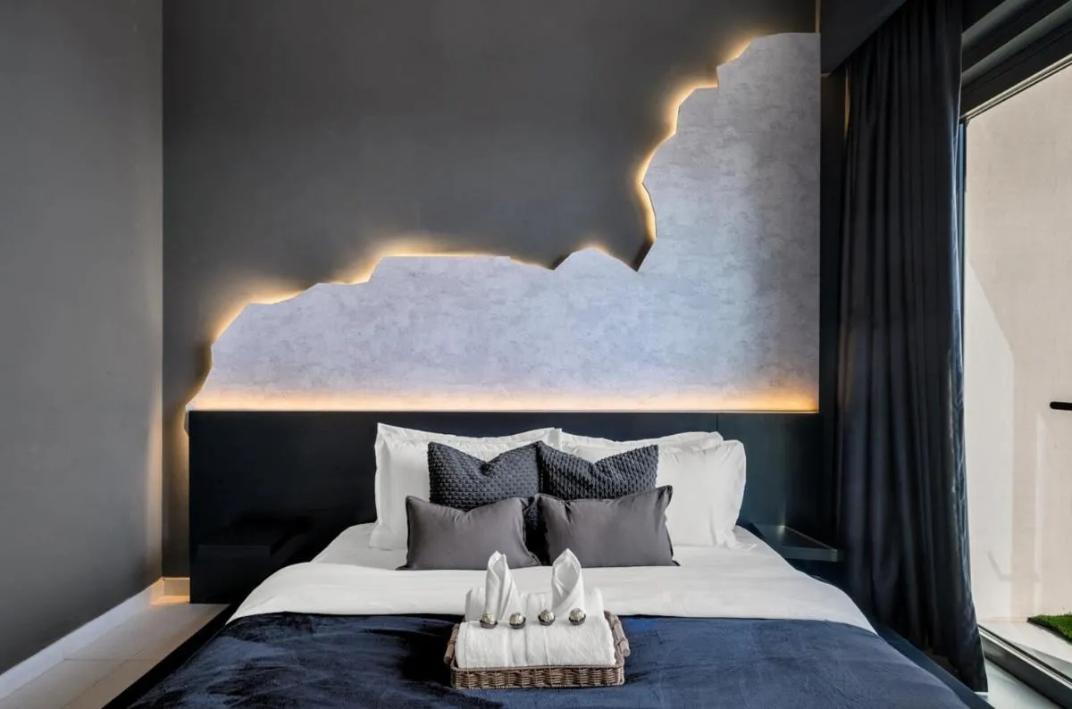 Urban Zen Sky Suite 1BR - Dubai Mall Access by Maxx Value homes - دبي، الإمارات