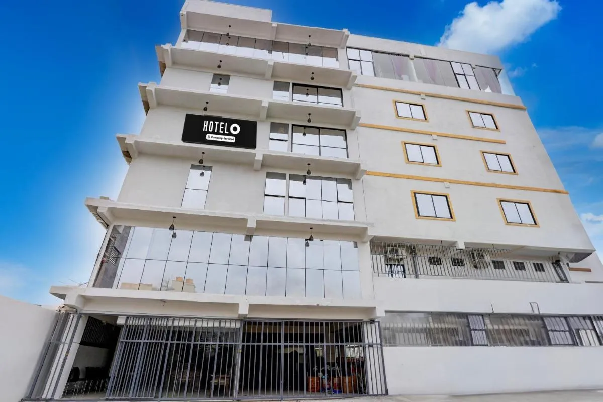 سوبر و هوسور رود نير بس ونيفرسيتي - بنغالور، الهند