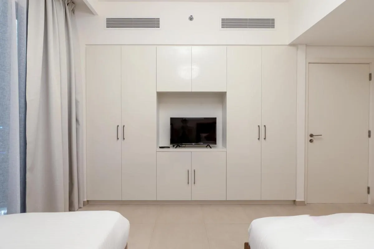 ⁨3 Bedrooms Apartment in Downtown Views - Dubai Burj Khalifa View⁩ — صورة 5