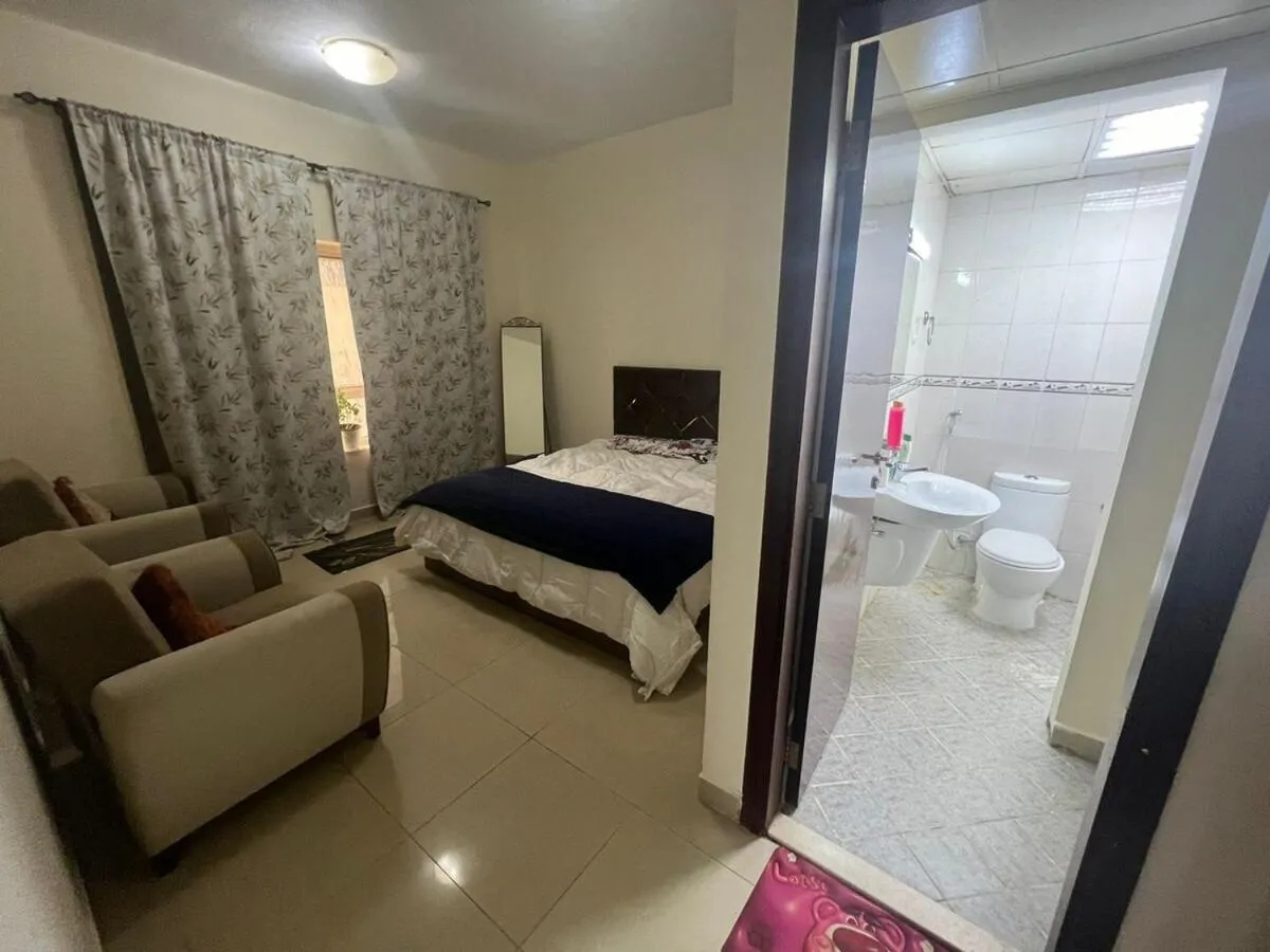 Dubai Sharjah Sunny Border Hotel Appartement - الشارقة، الإمارات