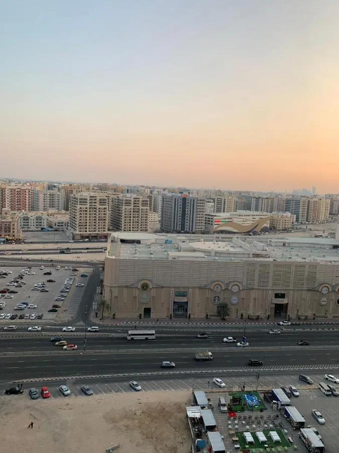 ⁨Dubai Sharjah Sunny Border Hotel Appartement⁩ — صورة 19
