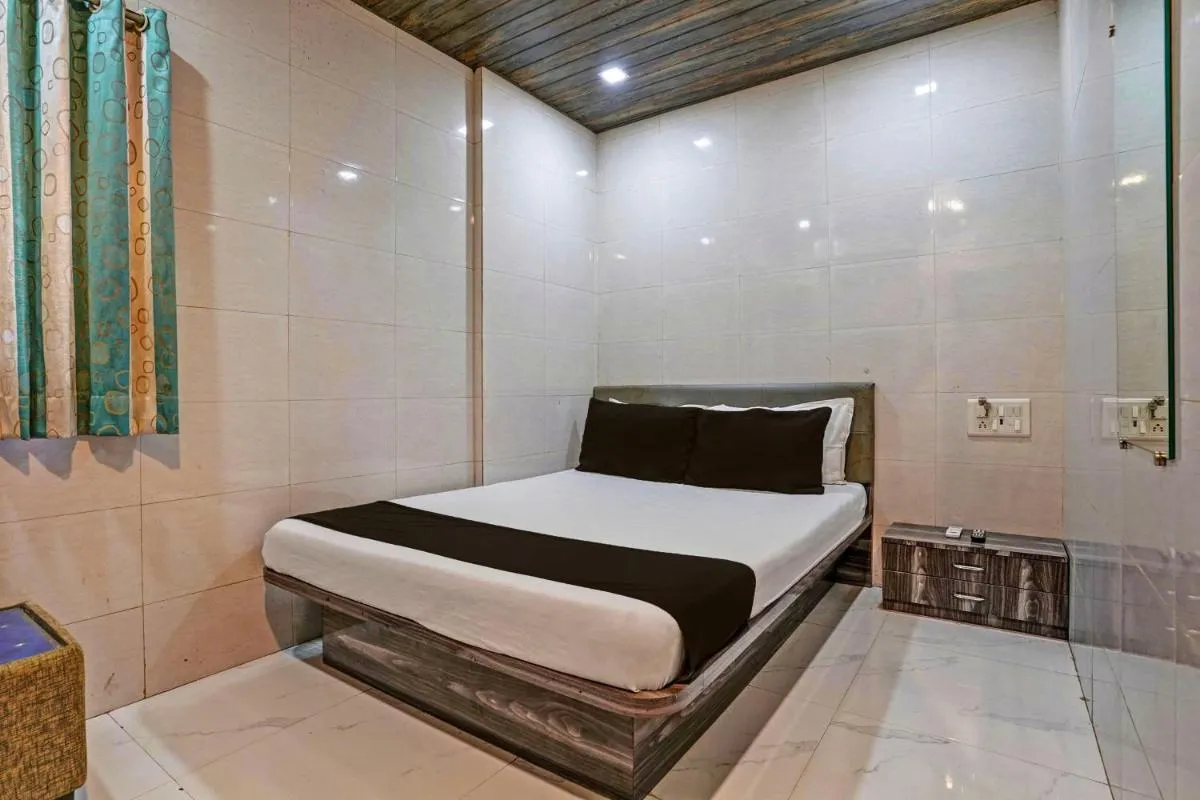 فندق أو تاج لودجينج آند بوردينج - مومباي، الهند