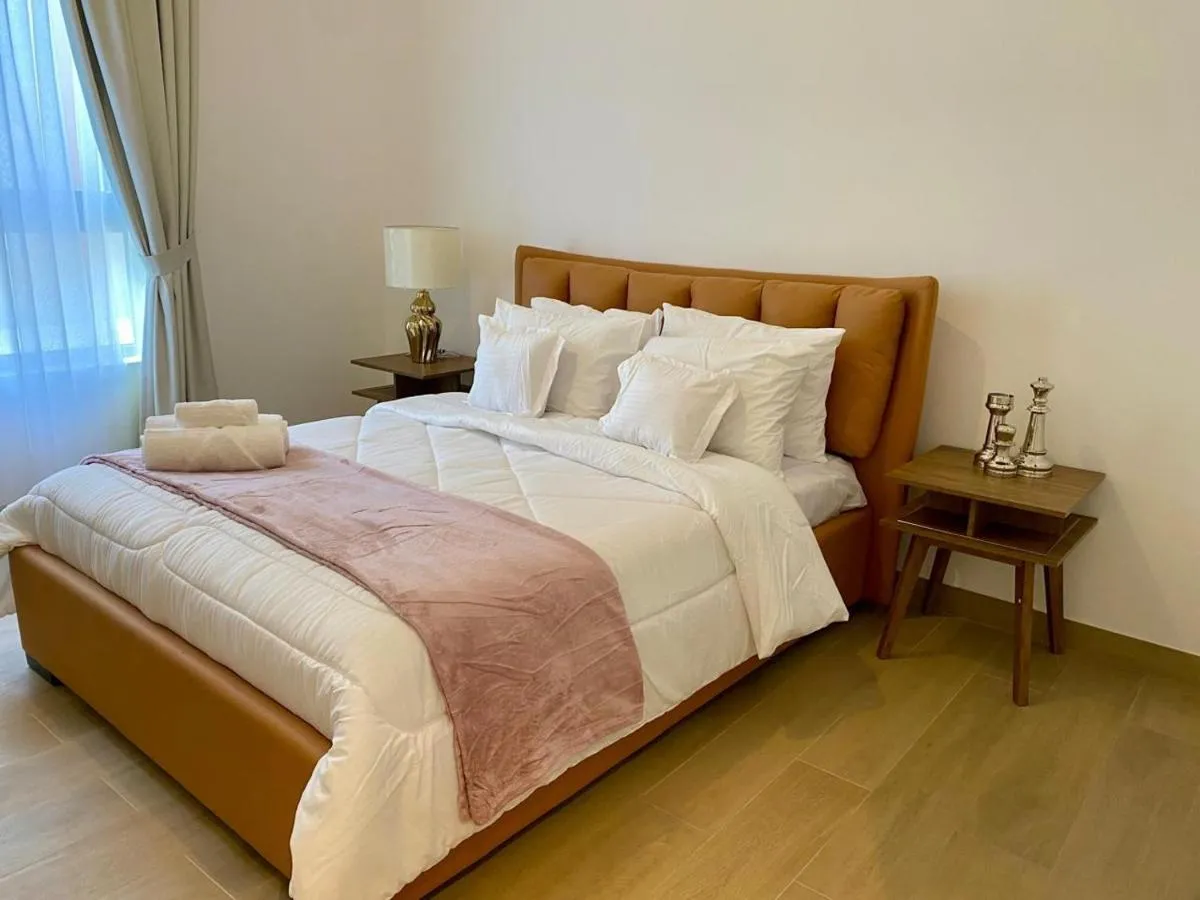La Mer Beach Jumeirah 1 bedroom hall Beach view balcony burj khalifa view walk distance few steps by oima leasing property — صورة 2
