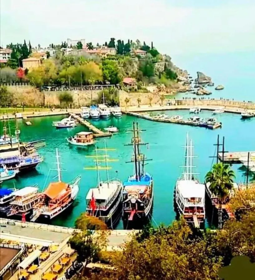 Antalya Kaleii Benzersiz mthi geni daire — صورة 3
