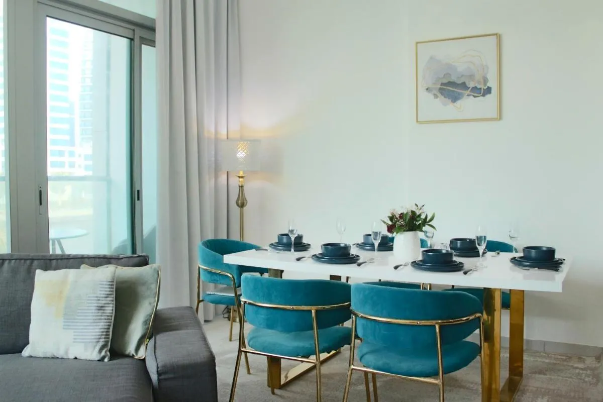 2 Bedroom Apartment with Spacious Private Garden in Dubai Marina — صورة 4