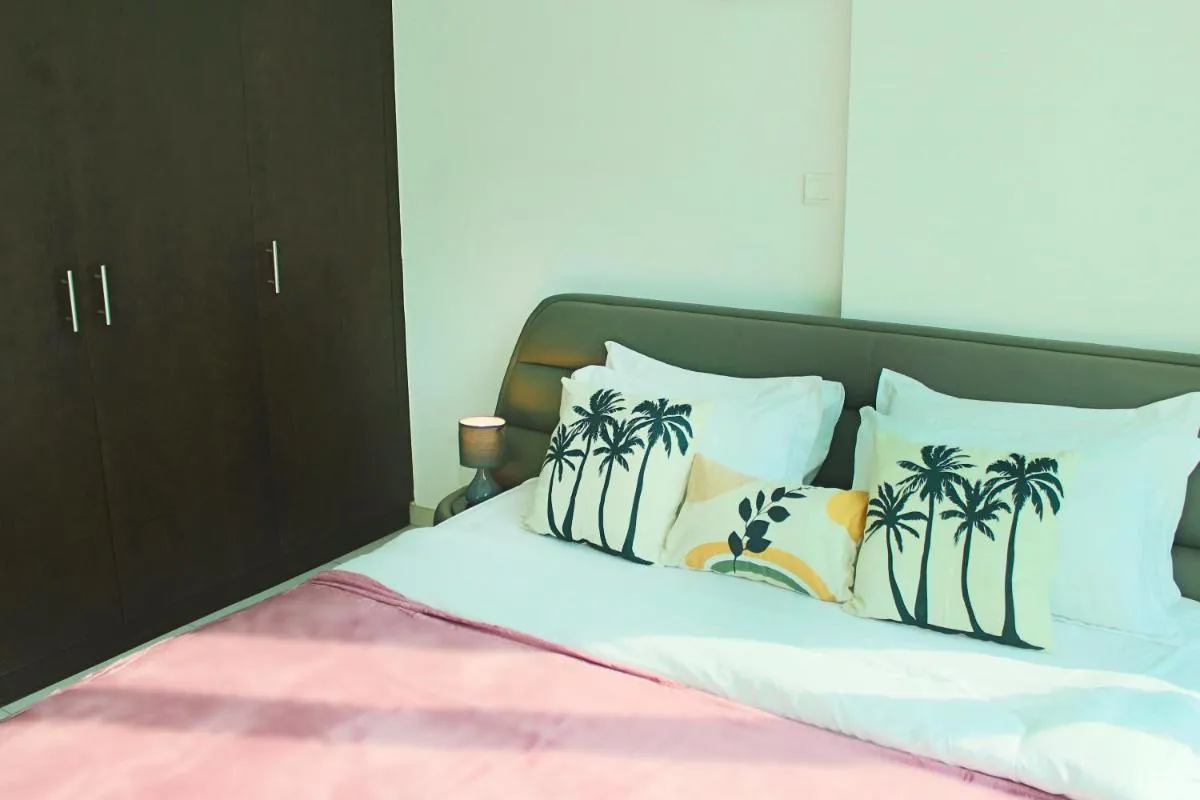 ⁨2 Bedroom Apartment with Spacious Private Garden in Dubai Marina⁩ — صورة 8
