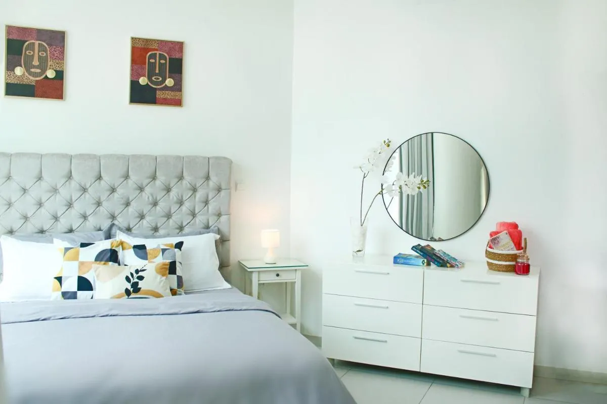 ⁨2 Bedroom Apartment with Spacious Private Garden in Dubai Marina⁩ — صورة 9