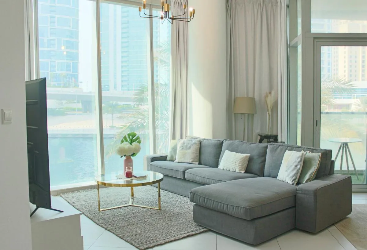 ⁨2 Bedroom Apartment with Spacious Private Garden in Dubai Marina⁩ — صورة 18