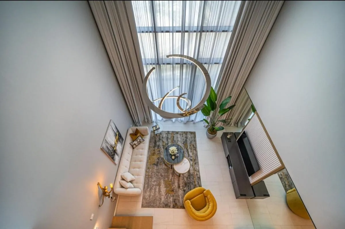 ⁨Iconic 1Bedroom Duplex with Skyline Views Near Downtown Dubai & Burj Khalifa⁩ — صورة 11