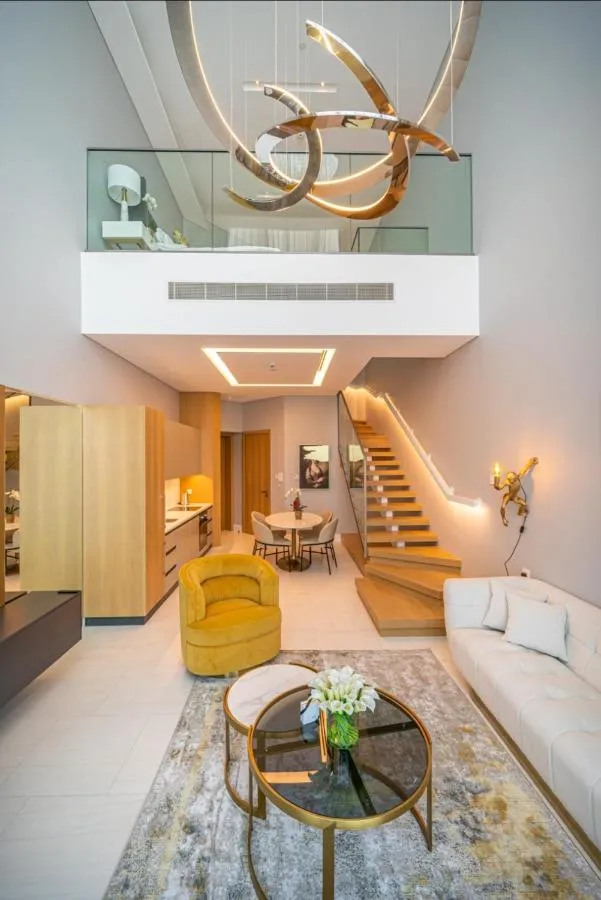 ⁨Iconic 1Bedroom Duplex with Skyline Views Near Downtown Dubai & Burj Khalifa⁩ — صورة 12