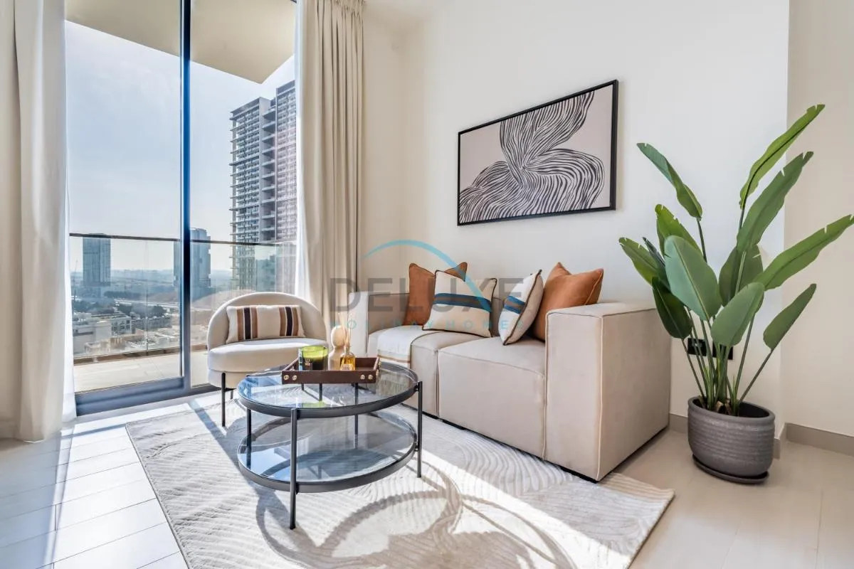 Cozy 1BR with Balcony in Binghatti House, Jumeirah Village Circle by Deluxe Holiday Homes - دبي، الإمارات