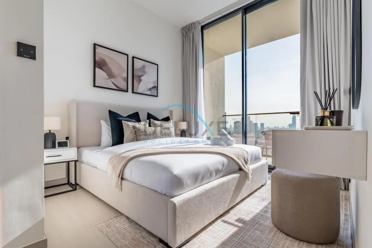 Cozy 1BR with Balcony in Binghatti House, Jumeirah Village Circle by Deluxe Holiday Homes — صورة 4