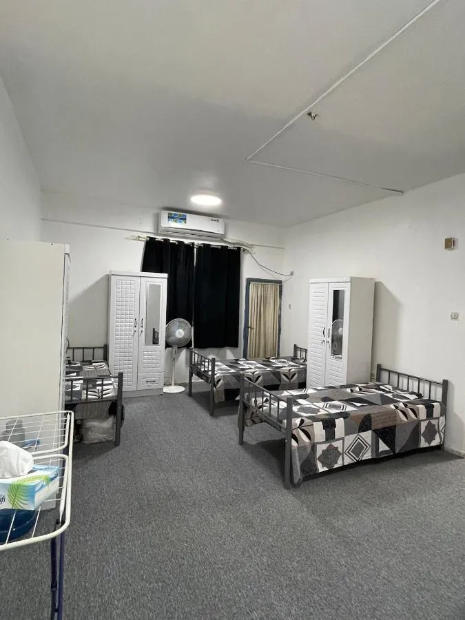 ⁨Ladies sharing Room beside Dubai station⁩ — صورة 6