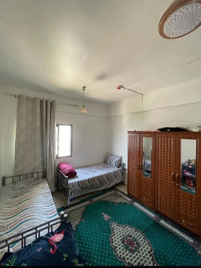 Ladies sharing Room beside Dubai station — صورة 3