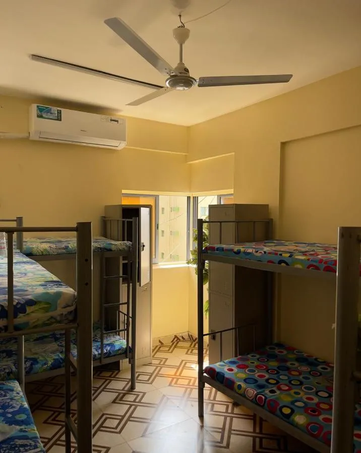 ⁨Sea View APT Near dubai Bus Station men Sharing⁩ — صورة 10