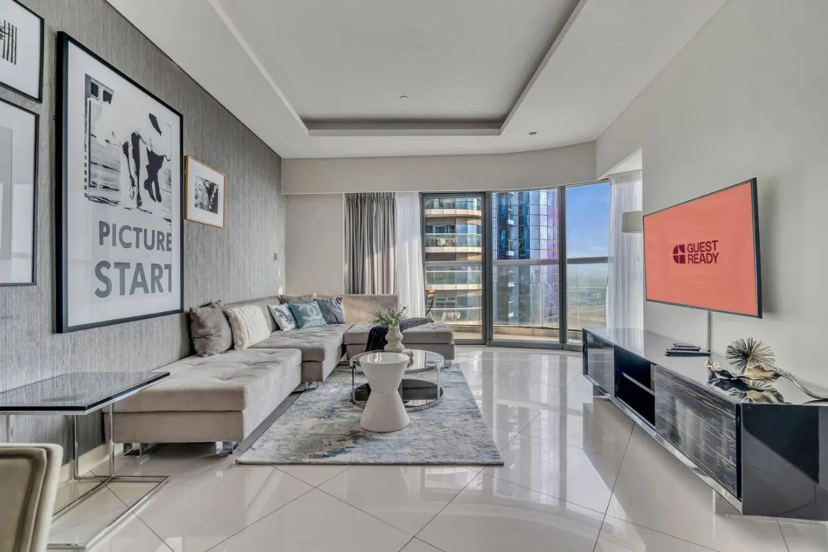 GuestReady - Luxurious interiors in Business Bay — صورة 2