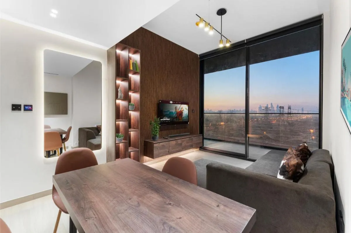 Full Dubai Skyline View LUX 1 BR JVC - دبي، الإمارات