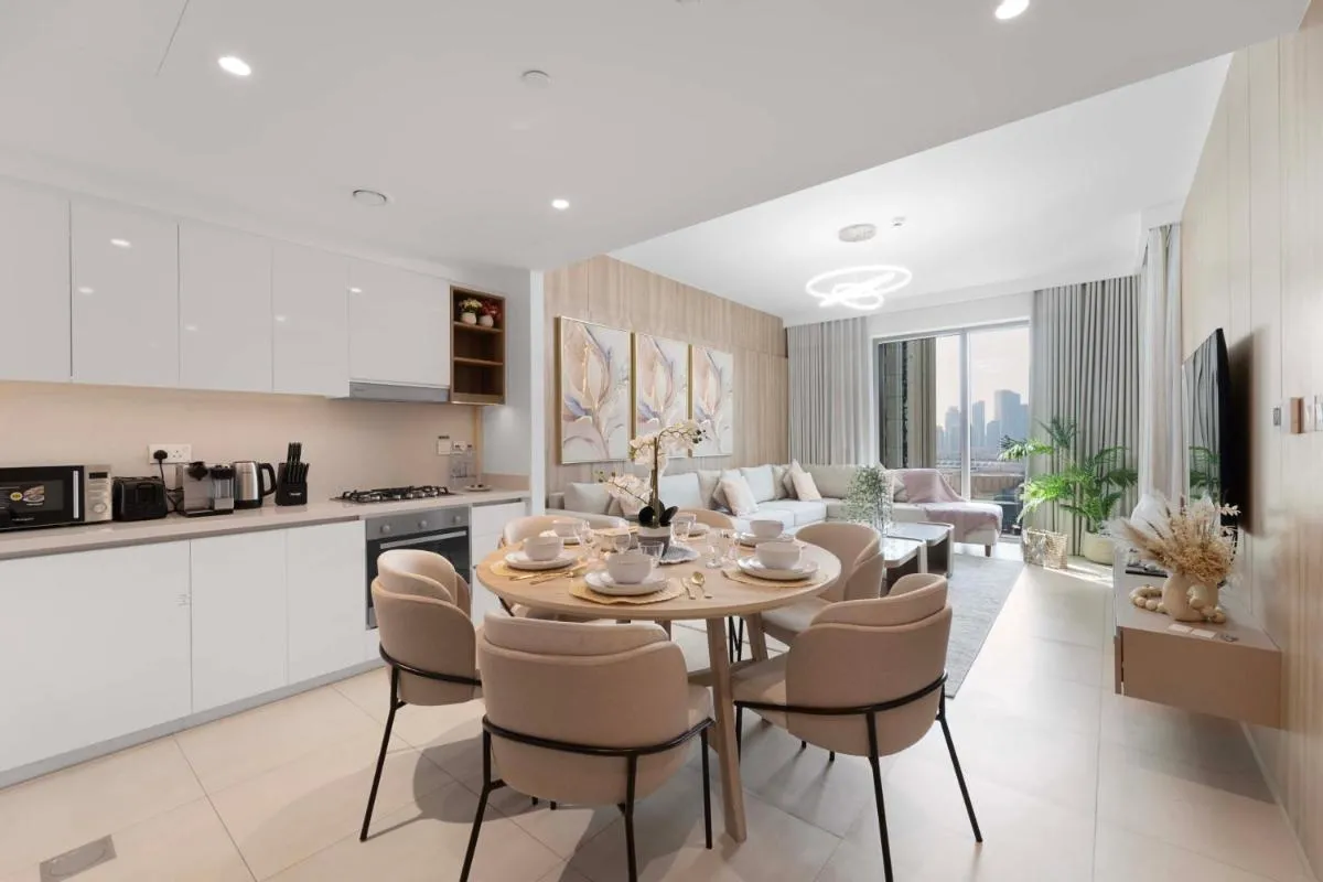 ⁨Amazing 2BR Home Burj Khalifa View Steps Walk to DubaiMall⁩ — صورة 5