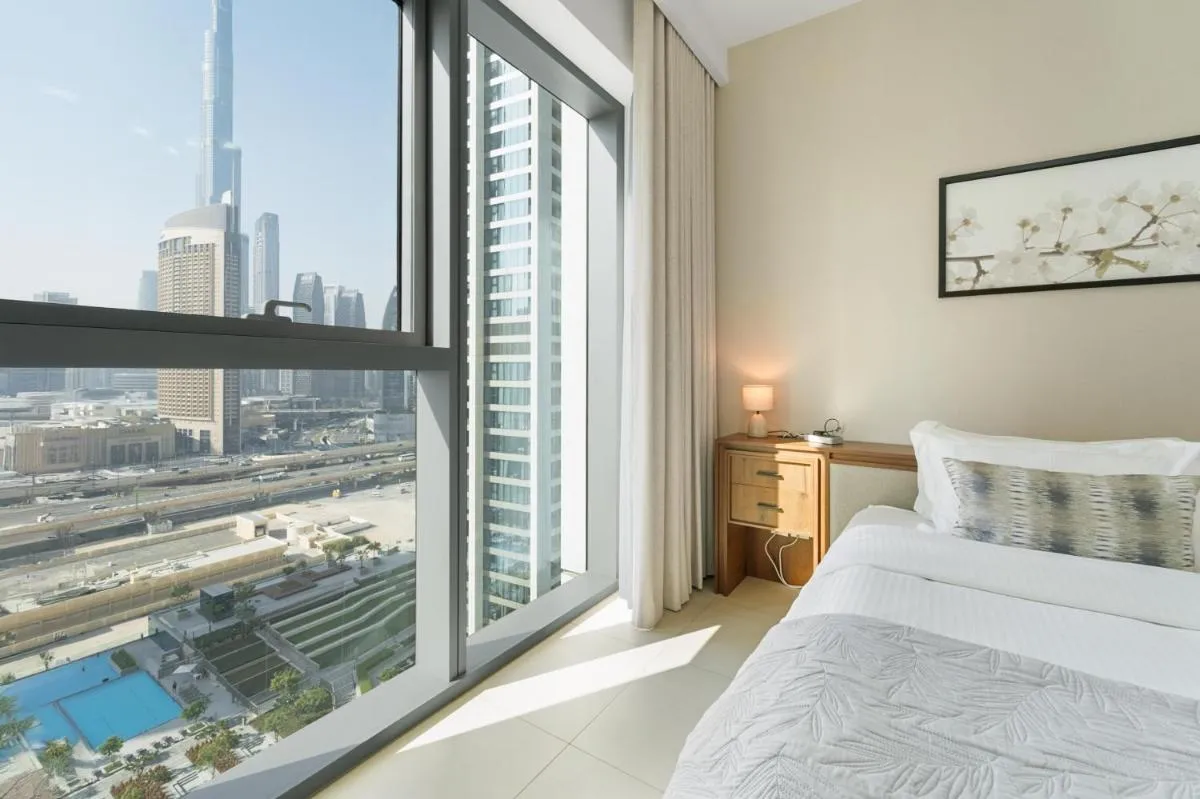 ⁨Amazing 2BR Home Burj Khalifa View Steps Walk to DubaiMall⁩ — صورة 7