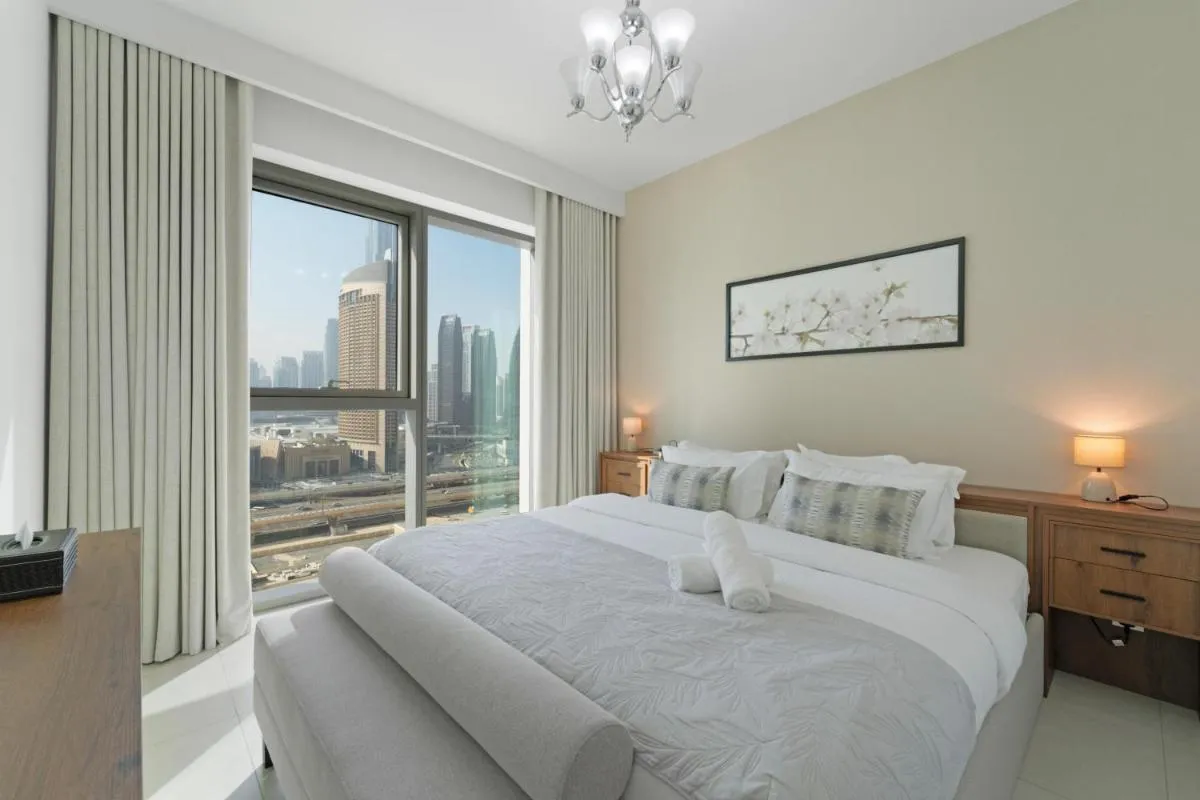 ⁨Amazing 2BR Home Burj Khalifa View Steps Walk to DubaiMall⁩ — صورة 6