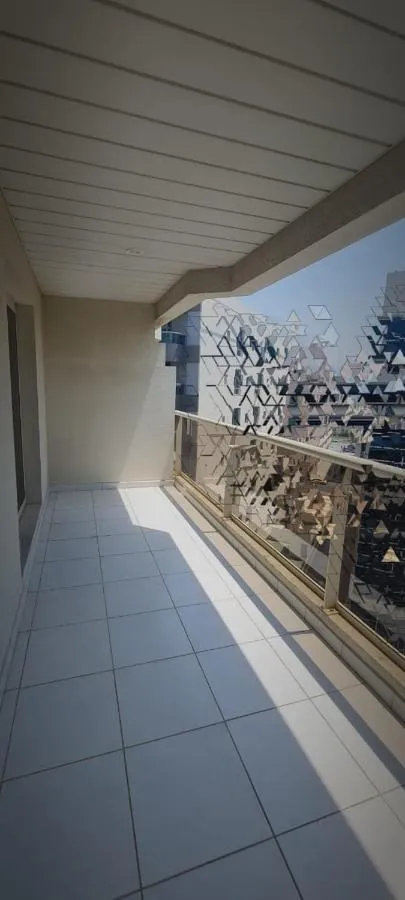 Deluxe Dubai private room bath with private balcony — صورة 3