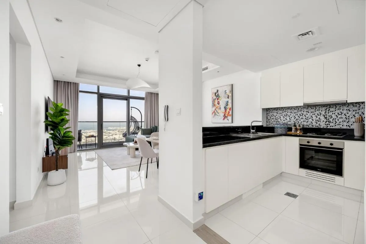 ⁨UrbanStays Dubai - Paramount Midtown⁩ — صورة 7