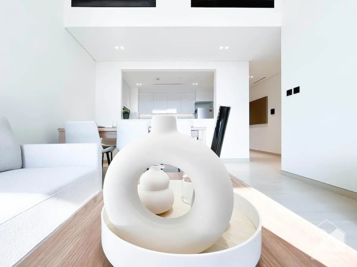 Elegant 2 Bedroom Apartment -Binghatti Emerald JVC — صورة 3