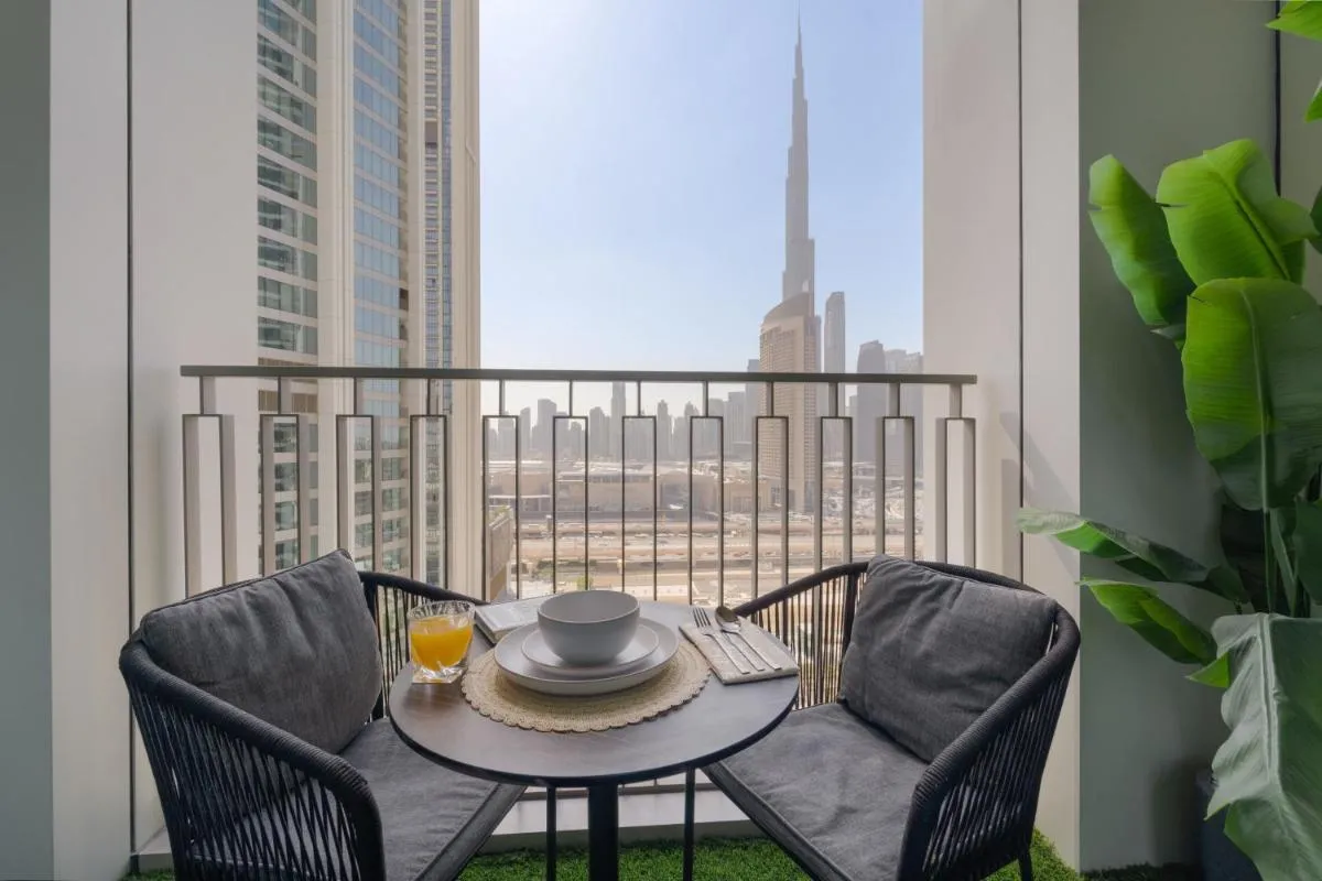 Amazing 2BR Home Burj Khalifa View Steps Walk to DubaiMall — صورة 2