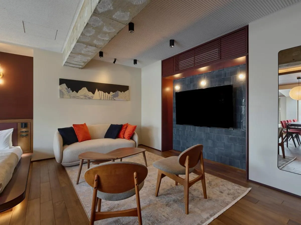 يللي تكس اوياما - طوكيو، اليابان