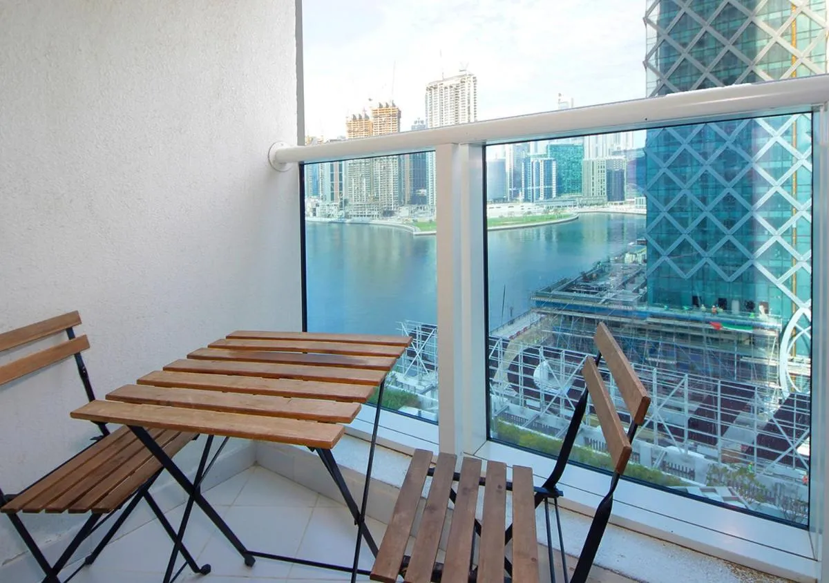 Modern Canal View with Balcony Damac Prive Dubai — صورة 2