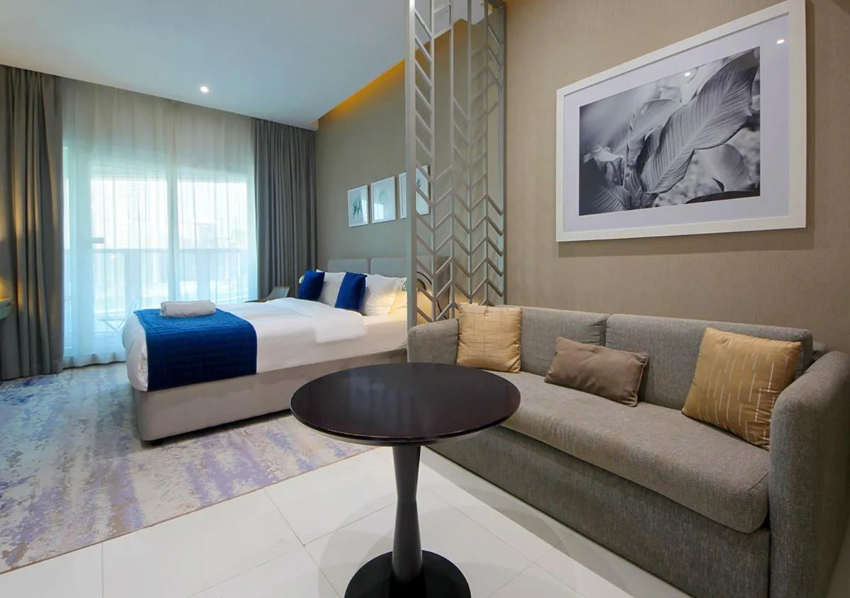 Modern Canal View with Balcony Damac Prive Dubai — صورة 3