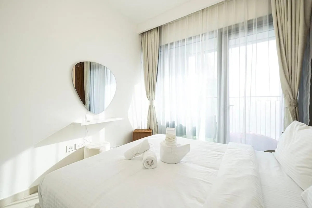 ⁨Luxury Stay Burj Views and Direct Dubai Mall Access⁩ — صورة 40