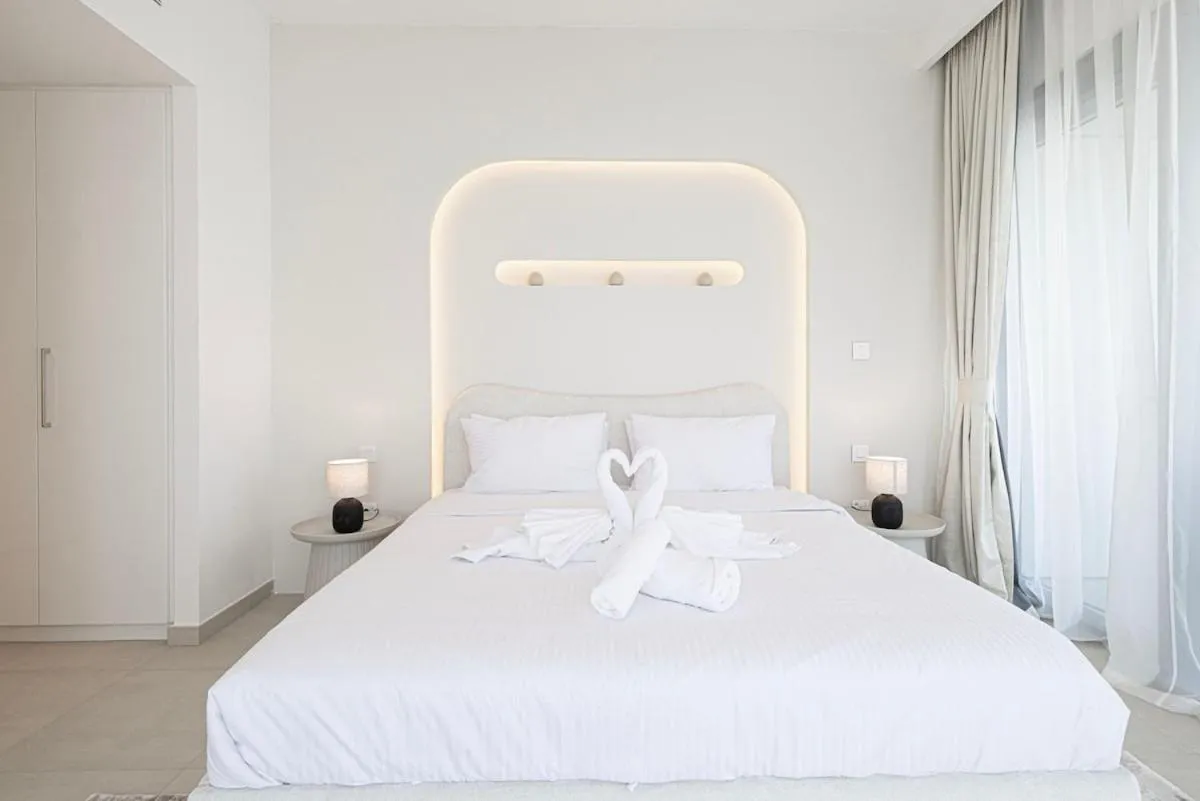 ⁨Luxury Stay Burj Views and Direct Dubai Mall Access⁩ — صورة 14
