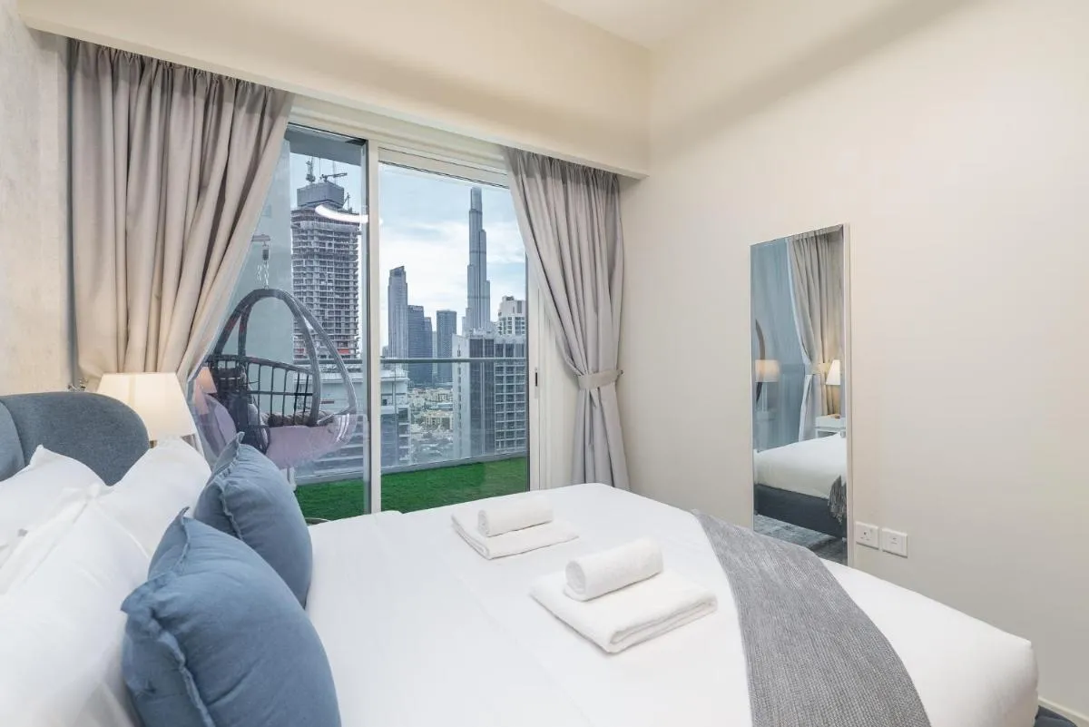⁨Burj View - Chic 2BR - 5min Dubai mall Canal⁩ — صورة 5