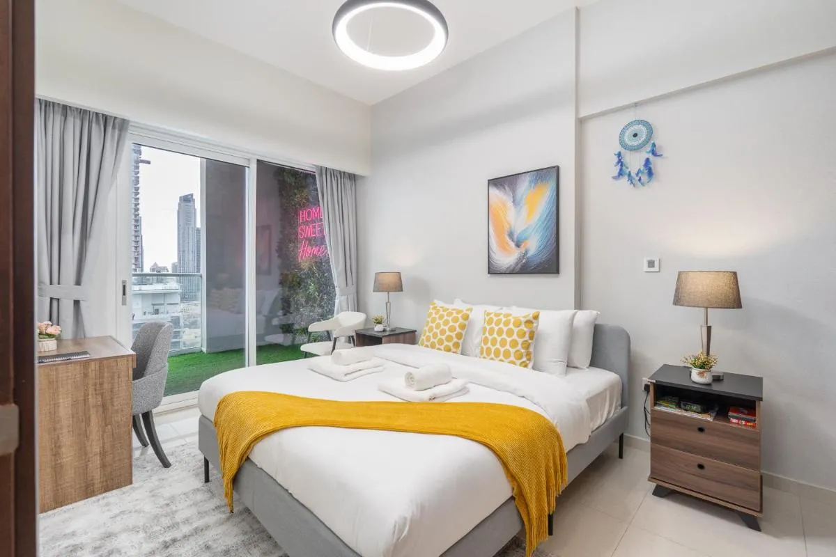 Burj View - Chic 2BR - 5min Dubai mall Canal — صورة 3