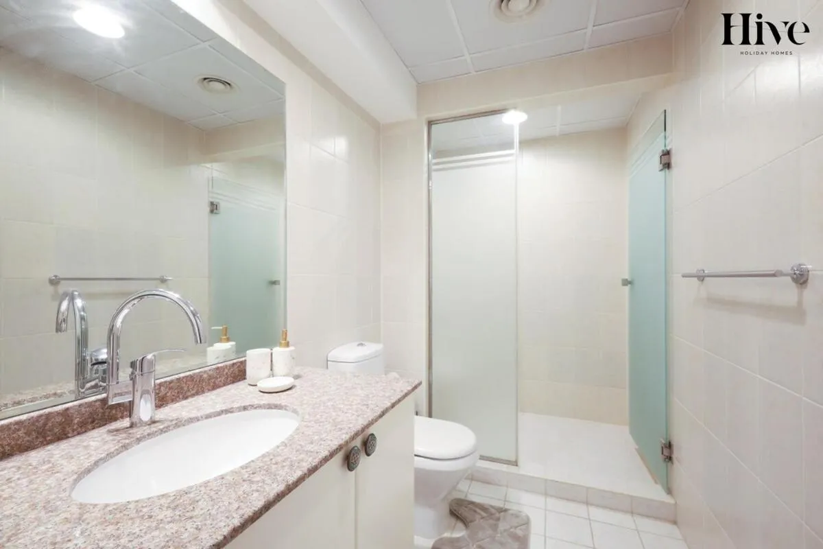 Gorgeous 1 Bed in Churchill Tower, Business Bay — صورة 3