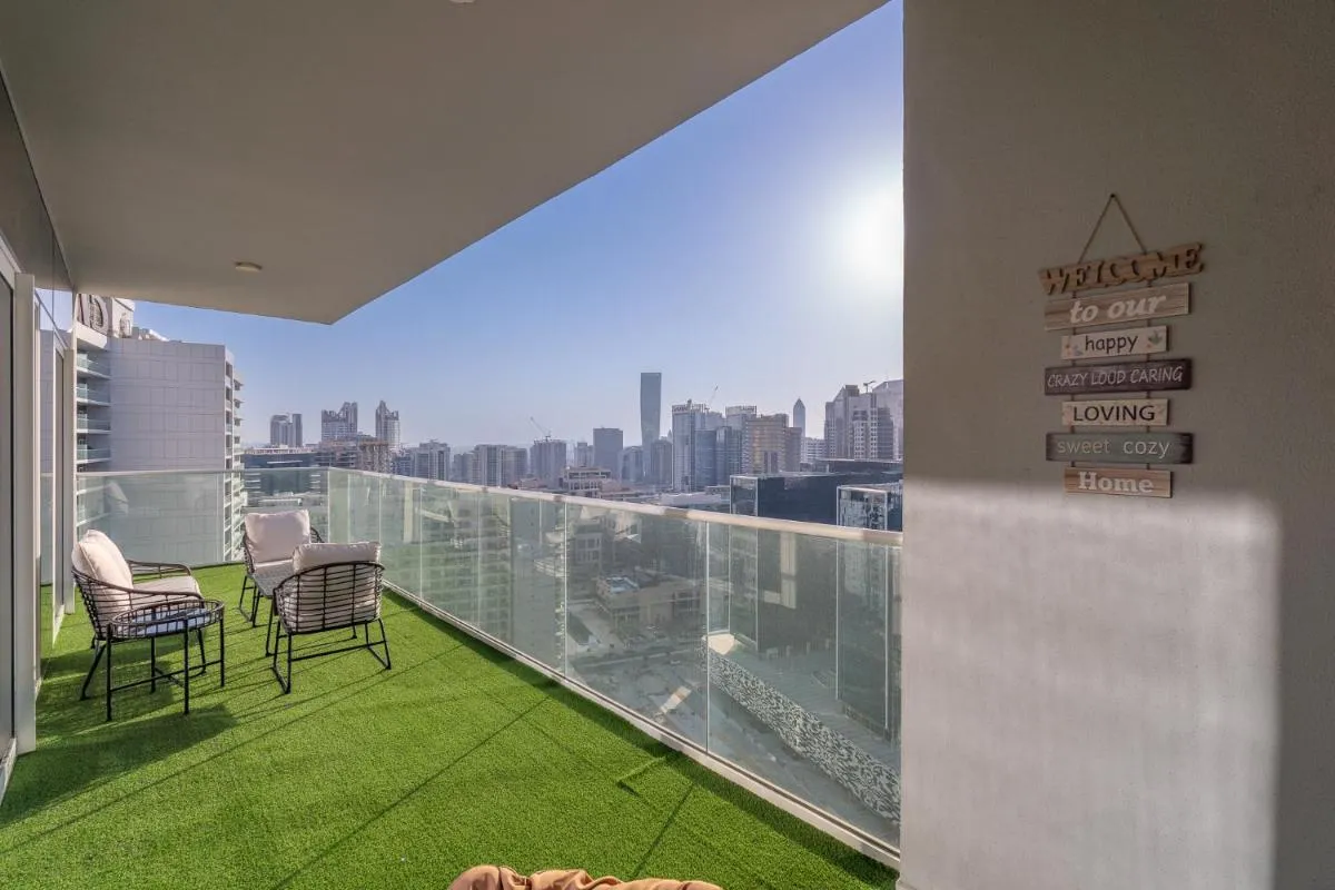 ⁨Stunning Burj View - Cozy 2BR - 5 min Dubai Mall⁩ — صورة 29