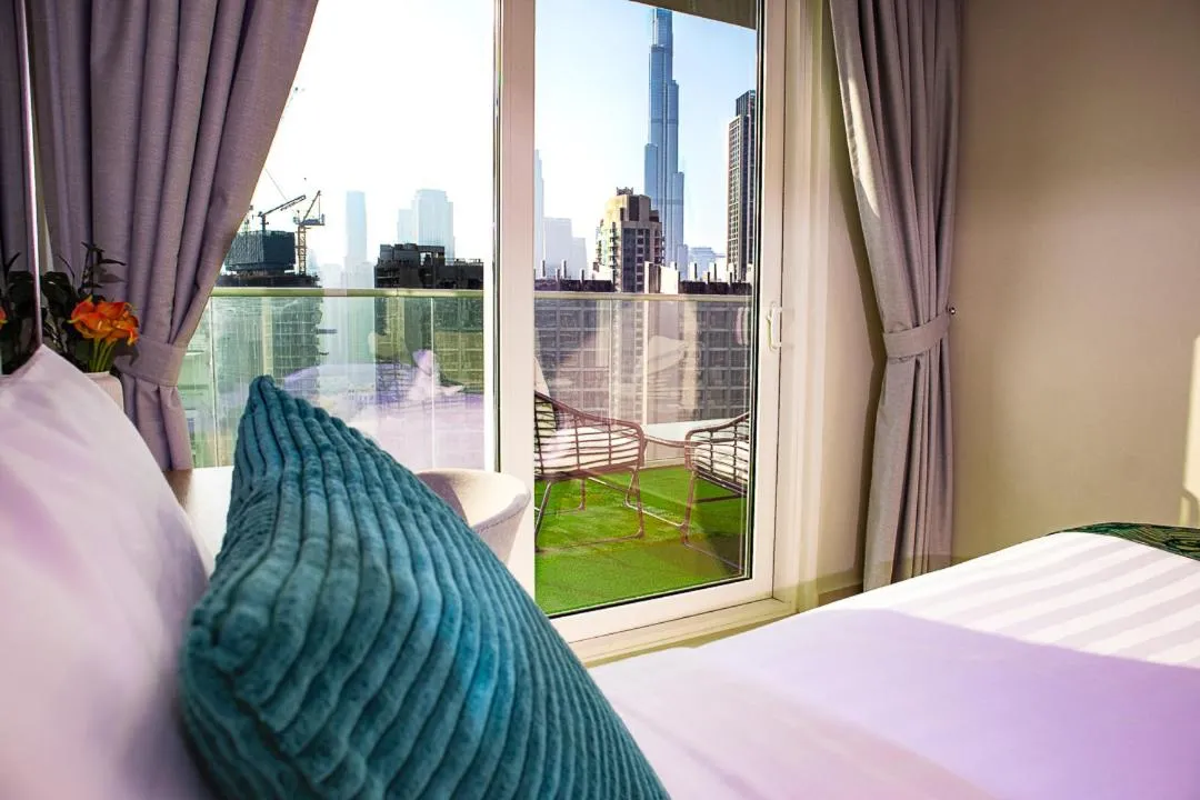 ⁨Stunning Burj View - Cozy 2BR - 5 min Dubai Mall⁩ — صورة 5