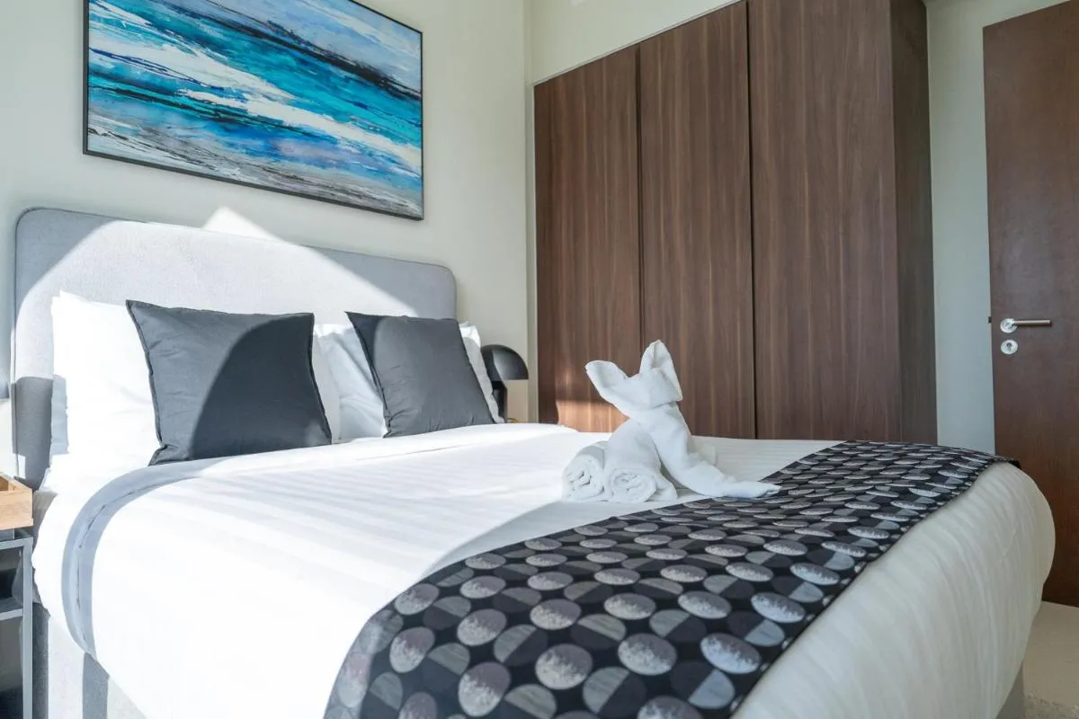 ⁨Stunning Burj View - Cozy 2BR - 5 min Dubai Mall⁩ — صورة 37