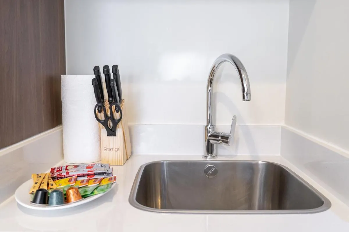 ⁨Stunning Burj View - Cozy 2BR - 5 min Dubai Mall⁩ — صورة 48
