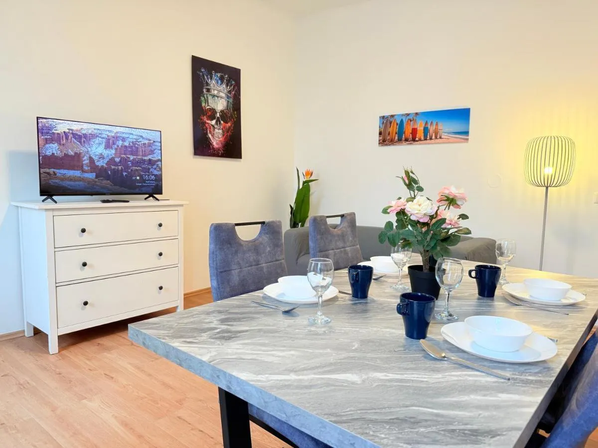 دوو و فريندس وين 20 - فيينا، النمسا