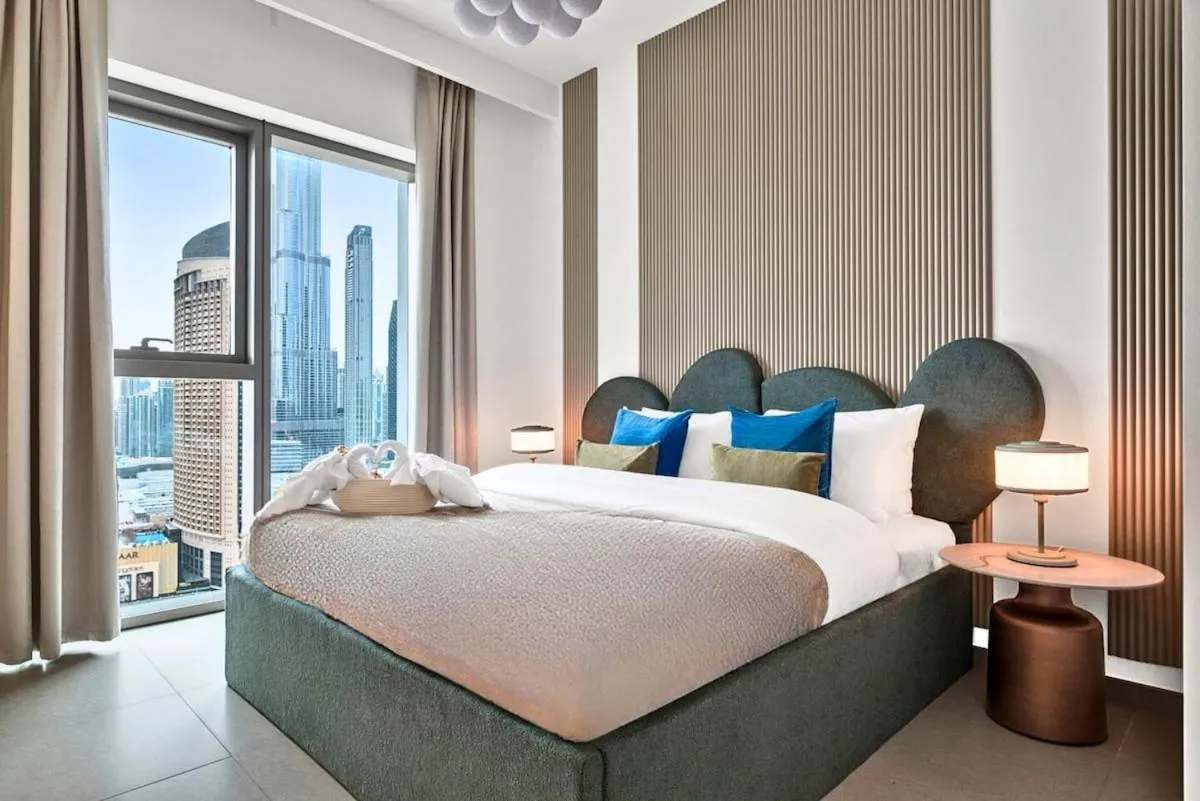 ⁨Vibrant Luxe Burj Khalifa Views-Dubai Mall Access by Maxx Value Homes⁩ — صورة 3