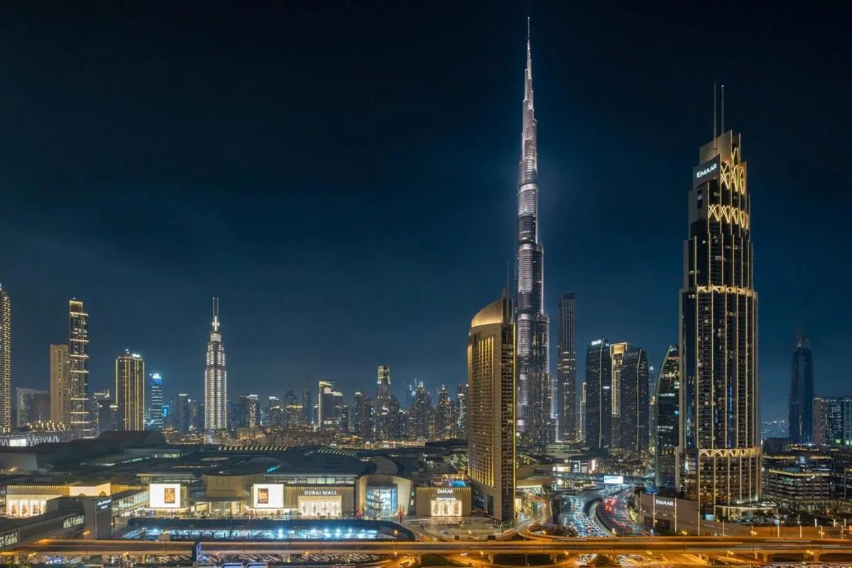 ⁨Vibrant Luxe Burj Khalifa Views-Dubai Mall Access by Maxx Value Homes⁩ — صورة 30