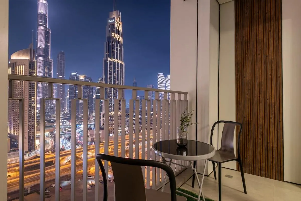 ⁨Vibrant Luxe Burj Khalifa Views-Dubai Mall Access by Maxx Value Homes⁩ — صورة 28